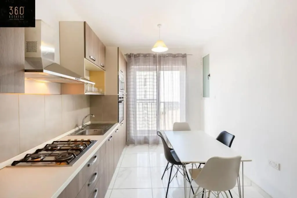 Beautiful, Central Home With All Amenities & Wifi By 360 Estates Pieta Apartment