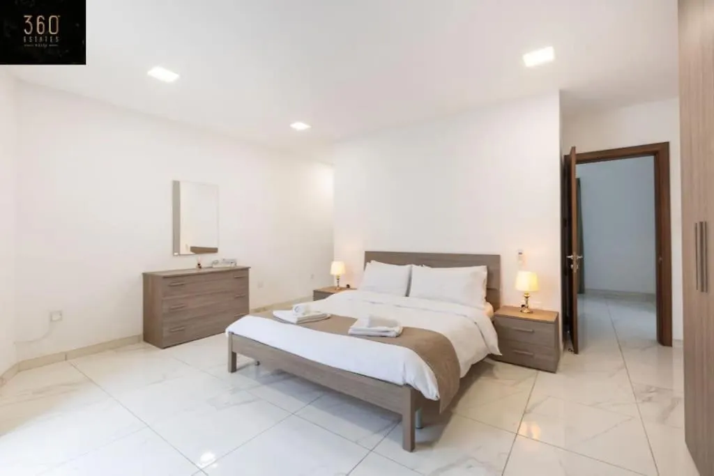 Apartment Beautiful, Central Home With All Amenities & Wifi By 360 Estates Pieta